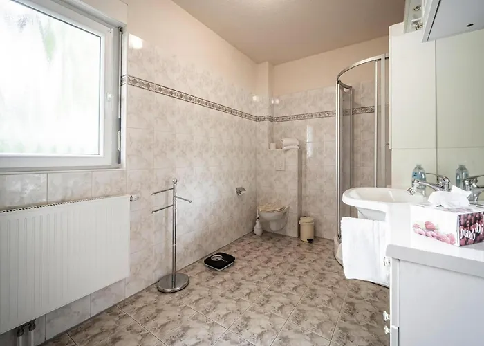 An Der Wiese, Nyaraló